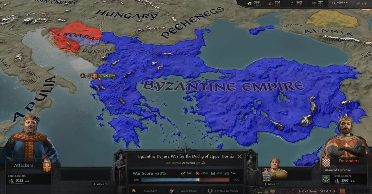 Una vista detallada de la interfaz del mapa de la Europa medieval en Crusader Kings III, que muestra las fronteras de los reinos y retratos de los gobernantes.