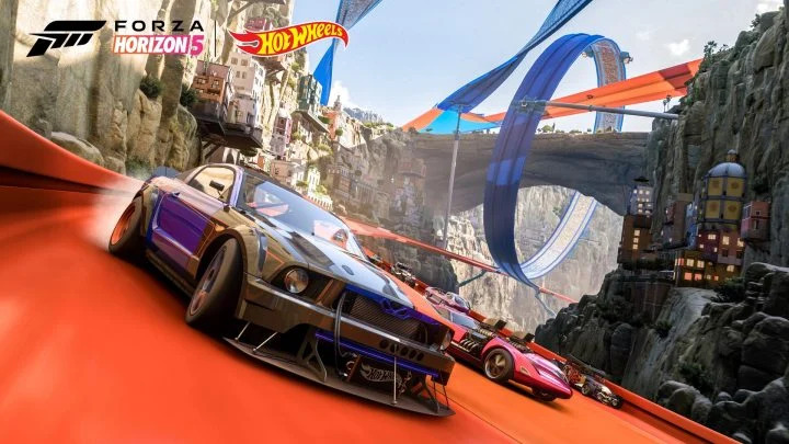 ¿Cuáles son las dos expansiones de Forza Horizon 5?
