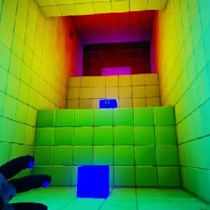 QUBE: Against the Qlock – Pesadilla de Neón