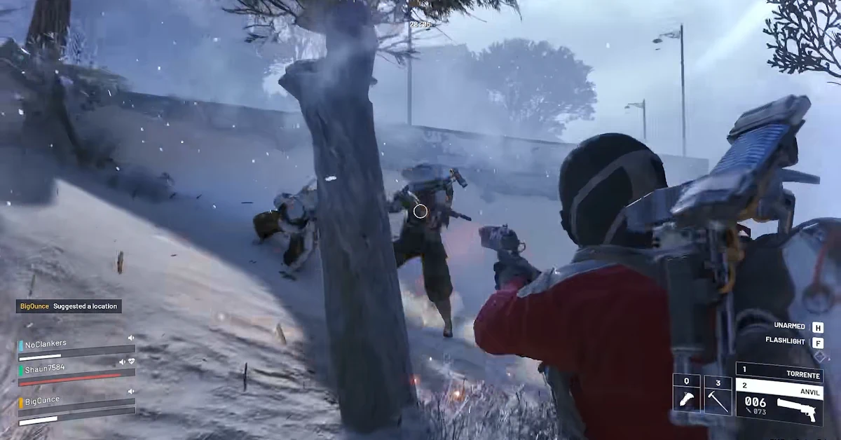 Gameplay de ARC Raiders mostrando a un escuadrón enfrentándose a otro