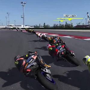 Valentino Rossi The Game - Adelantar